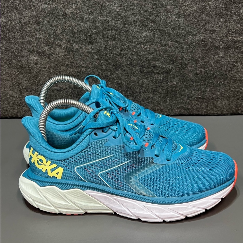 HOKA Women's Arahi 5 Size 6.5 - Picture 6 of 14